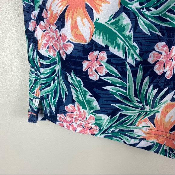 Vineyard Vines Swim Trunks Size Small - Picture 6 of 15